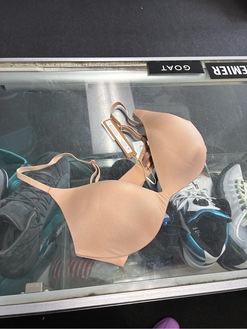 Women’s SKIMS Wireless Form Super Push Up Bra Sz 34B New